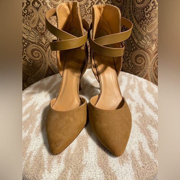 My Delicious Aijah Tan High Back Pointed Heels - Picture 2 of 4